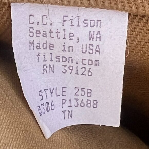 Filson Style 258 Padded Rugged Twill Bag, Tan, Made in USA - Picture 3 of 9